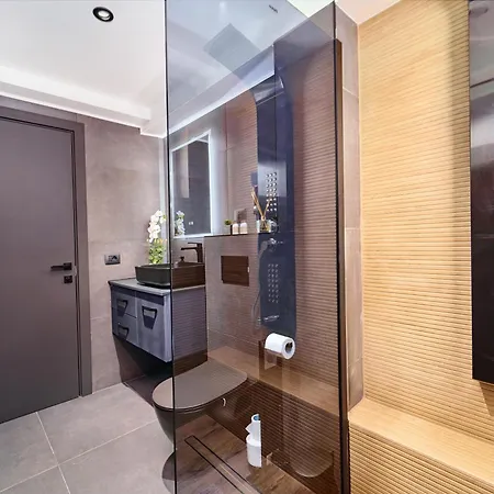 Grey Harmony - Premium Comfort In Appartement