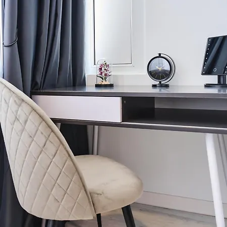 Grey Harmony - Premium Comfort In Timişoara